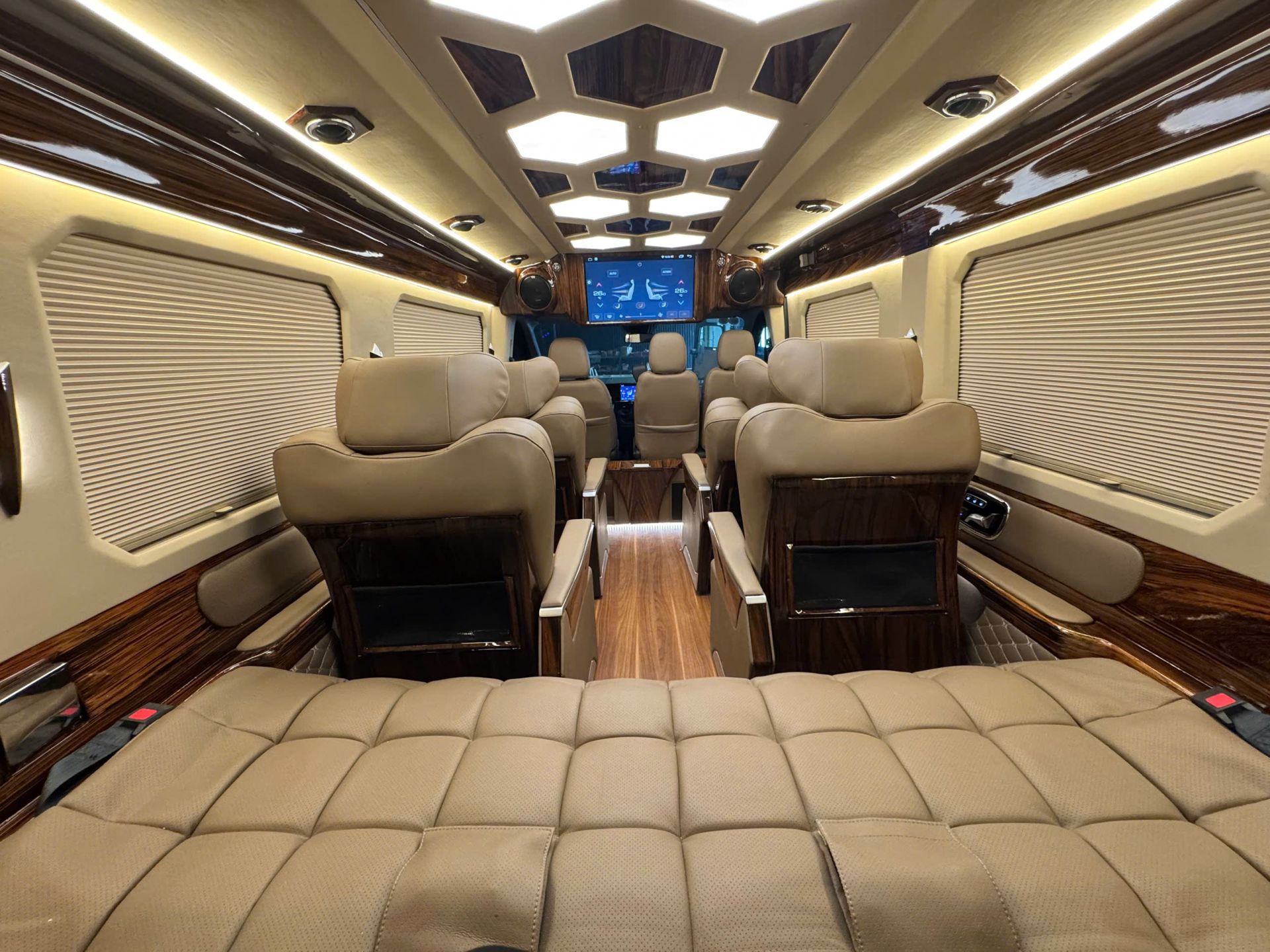 Ford_Transit_TC_10c_3.jpg