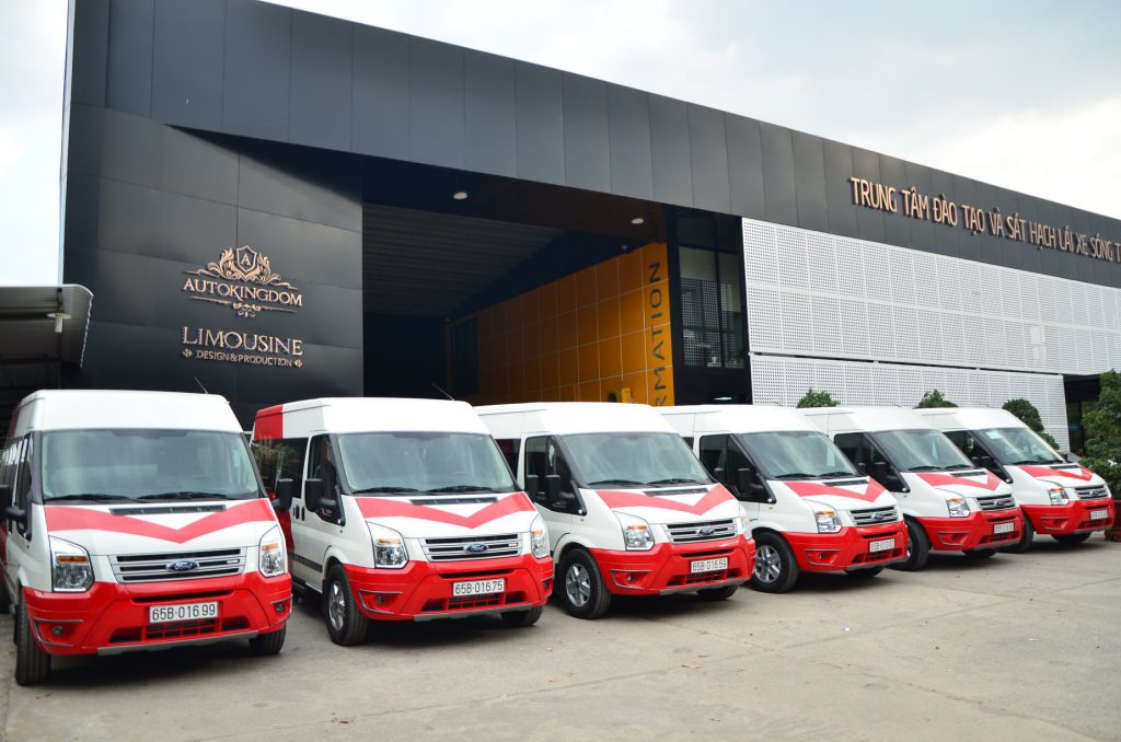NIỀM VUI ĐẦU TUẦN BÀN GIAO LÔ XE CUỐI CÙNG CỦA NĂM